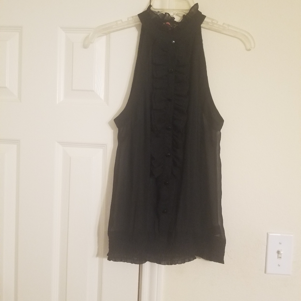 Forever 21 sleeveless black blouse in Medium